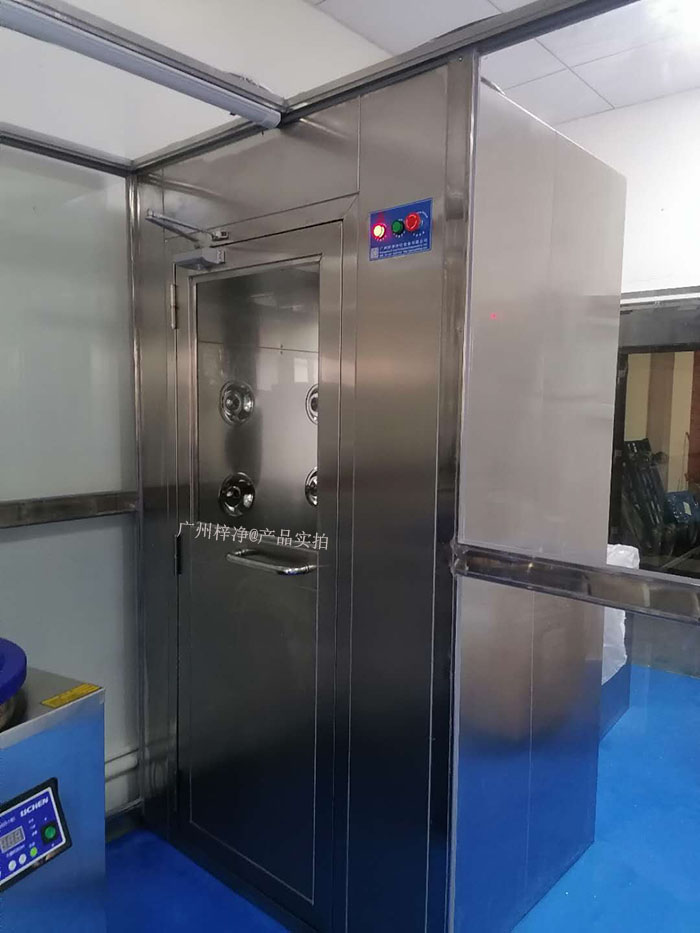 風(fēng)淋室控制器使用壽命的延長需要從多個方面進行綜合考慮 風(fēng)淋室控制器使用壽命的延長需要從多個方面進行綜合考慮